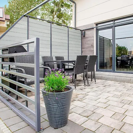 2 Bedroom Awesome In